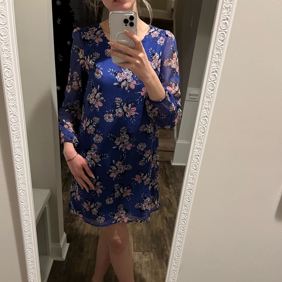 $4/dress, Full bag - Picture 4 of 4